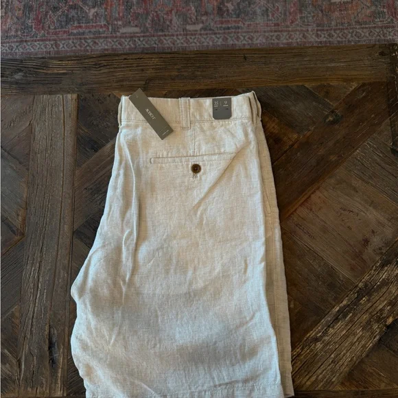 J. Crew Cream Flat Front Shorts Versatile Summer Essential - Picture 2 of 10